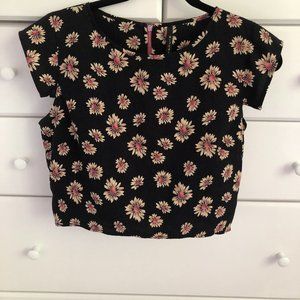 B Jewel daisy crop top